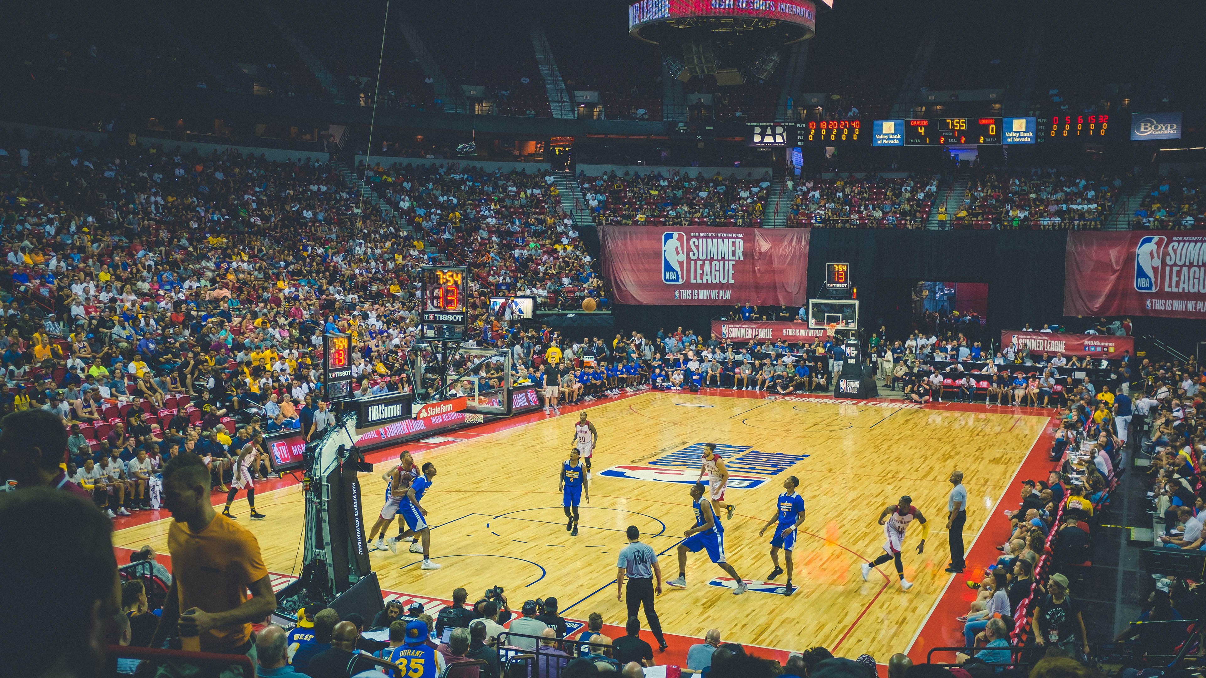 世界杯：美国队四线均衡表现惊艳 小组头名晋级被视为“新大陆惊喜”